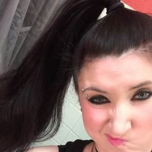 Meet your Posher, Nichole